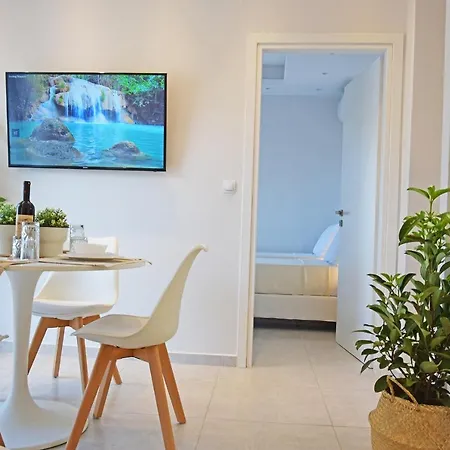 Cretesuites - Urban Villa With Pool - 500M To The Beach Rethymno  Exterior photo