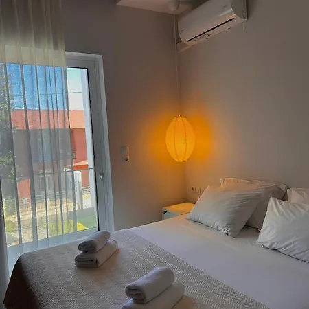 Cretesuites - Urban Villa With Pool - 500M To The Beach Rethymno  Exterior photo