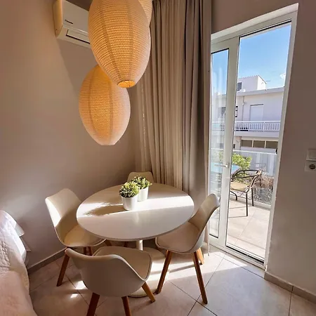 Cretesuites - Urban Villa With Pool - 500M To The Beach Rethymno  Exterior photo