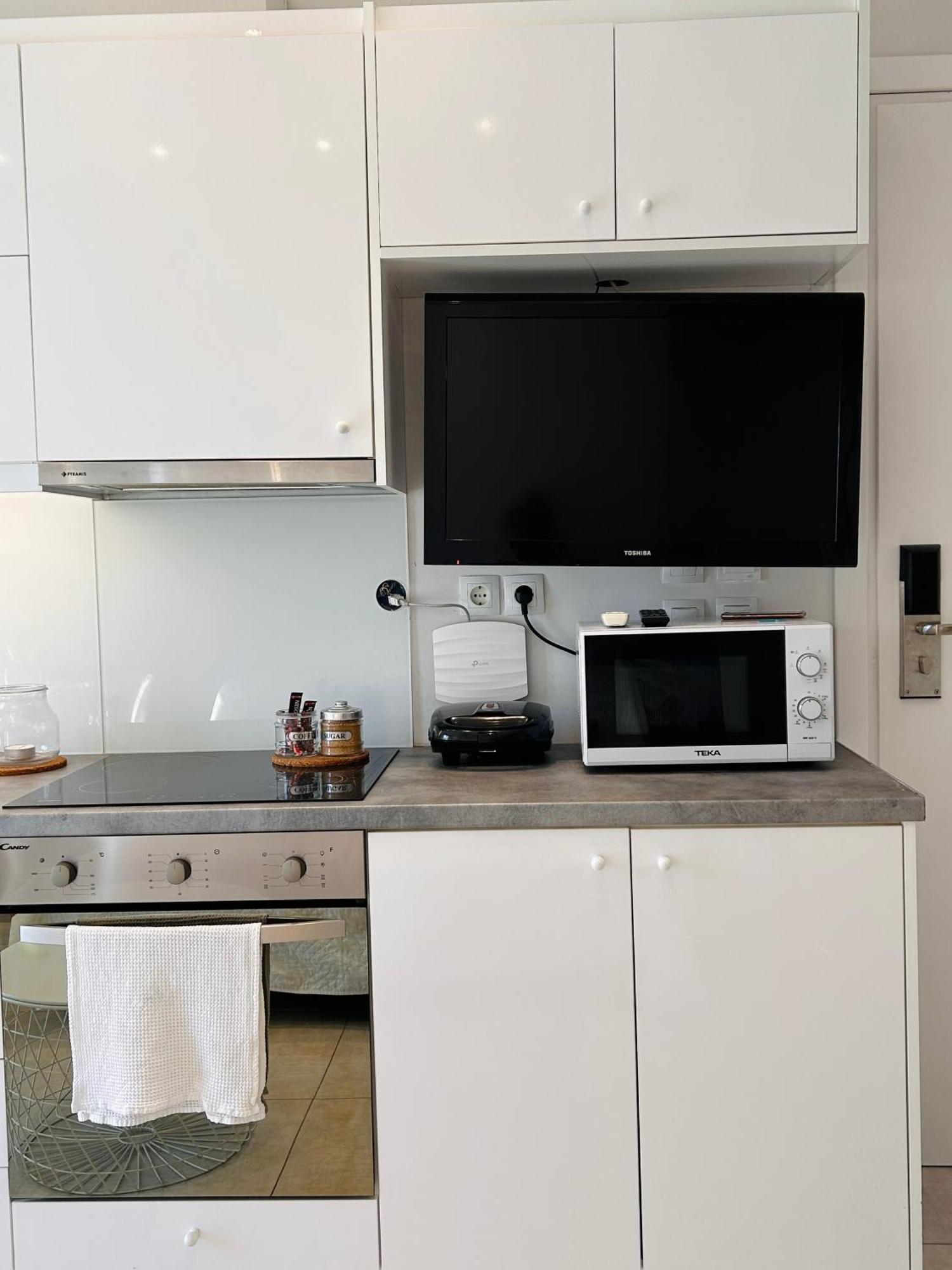 Cretesuites - Urban With Pool - 500m To The Apartament *