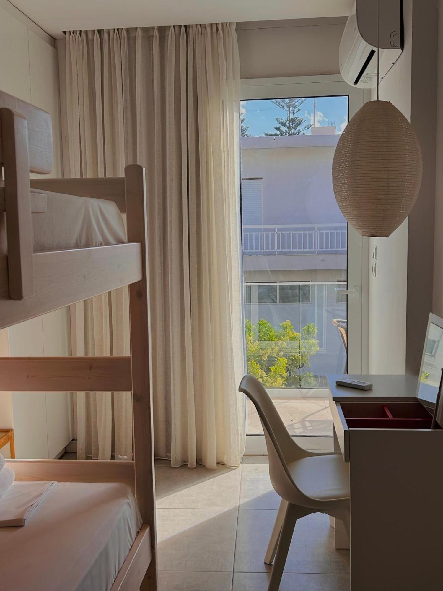 Cretesuites - Urban With Pool - 500m To The
