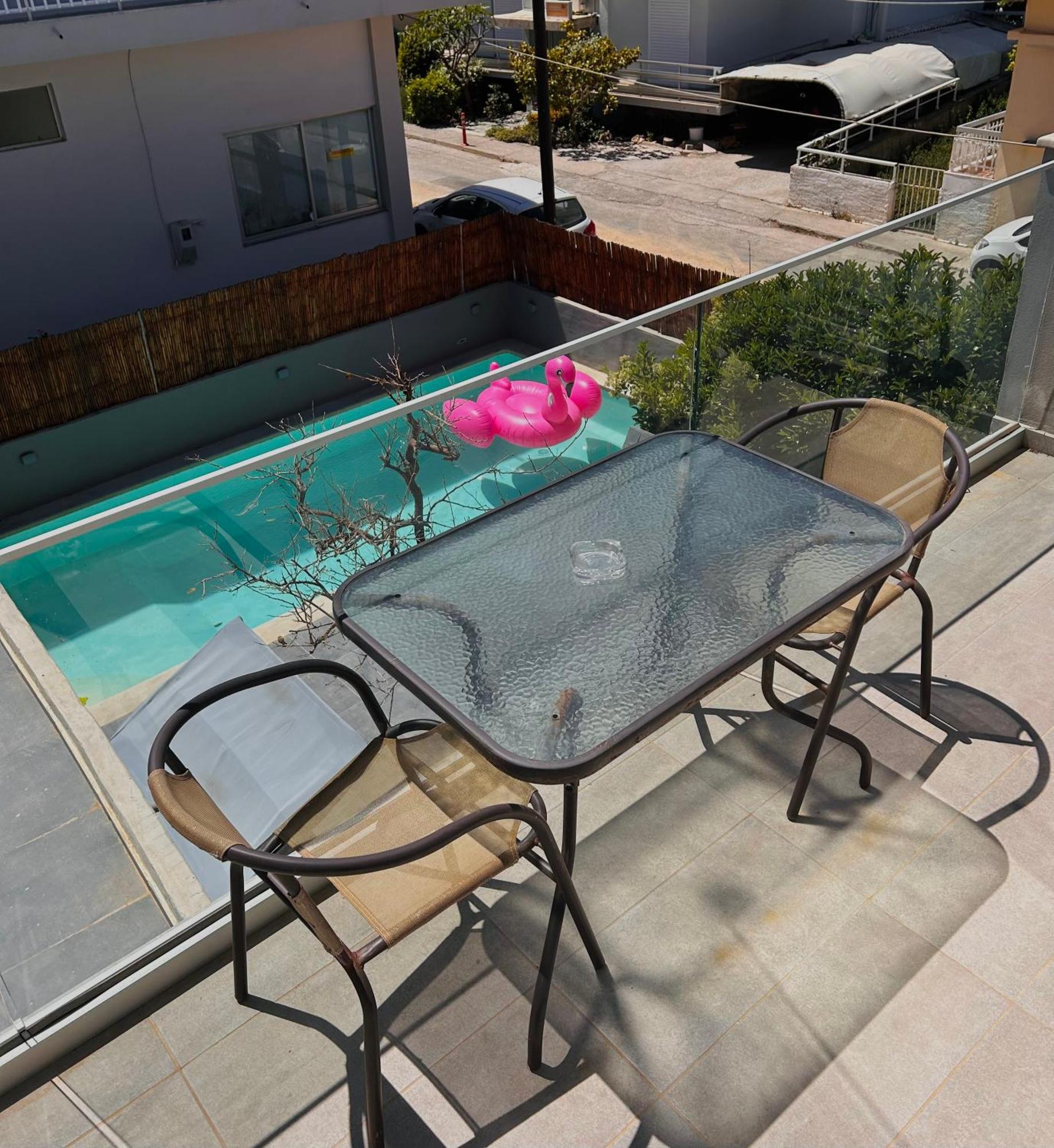 Cretesuites - Urban With Pool - 500m To The