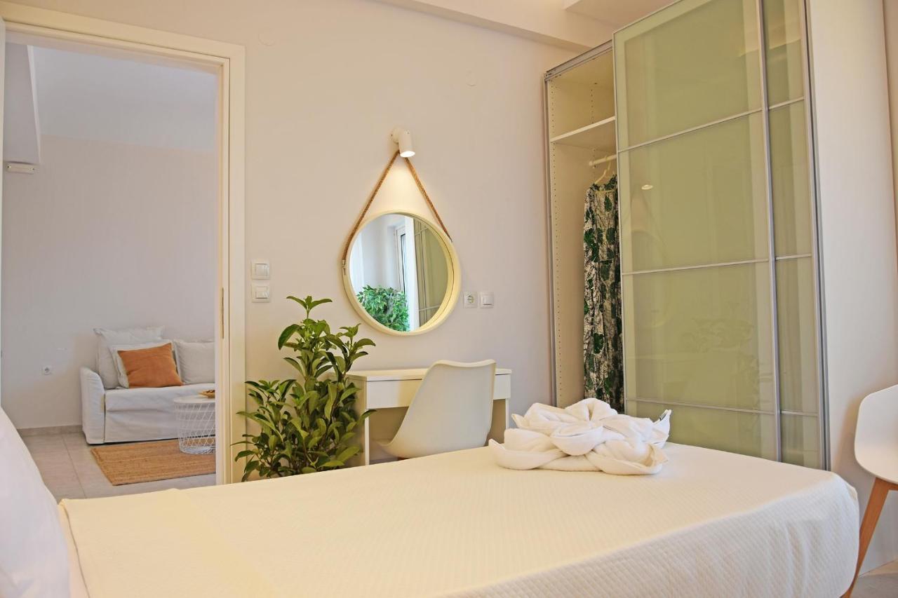 Cretesuites - Urban With Pool - 500m To The *