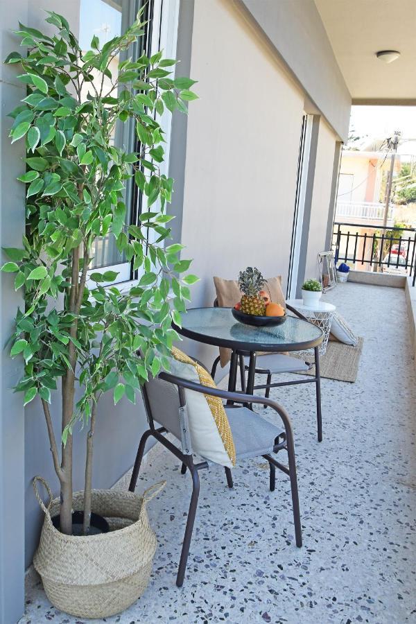 Cretesuites - Urban With Pool - 500m To The Apartment
