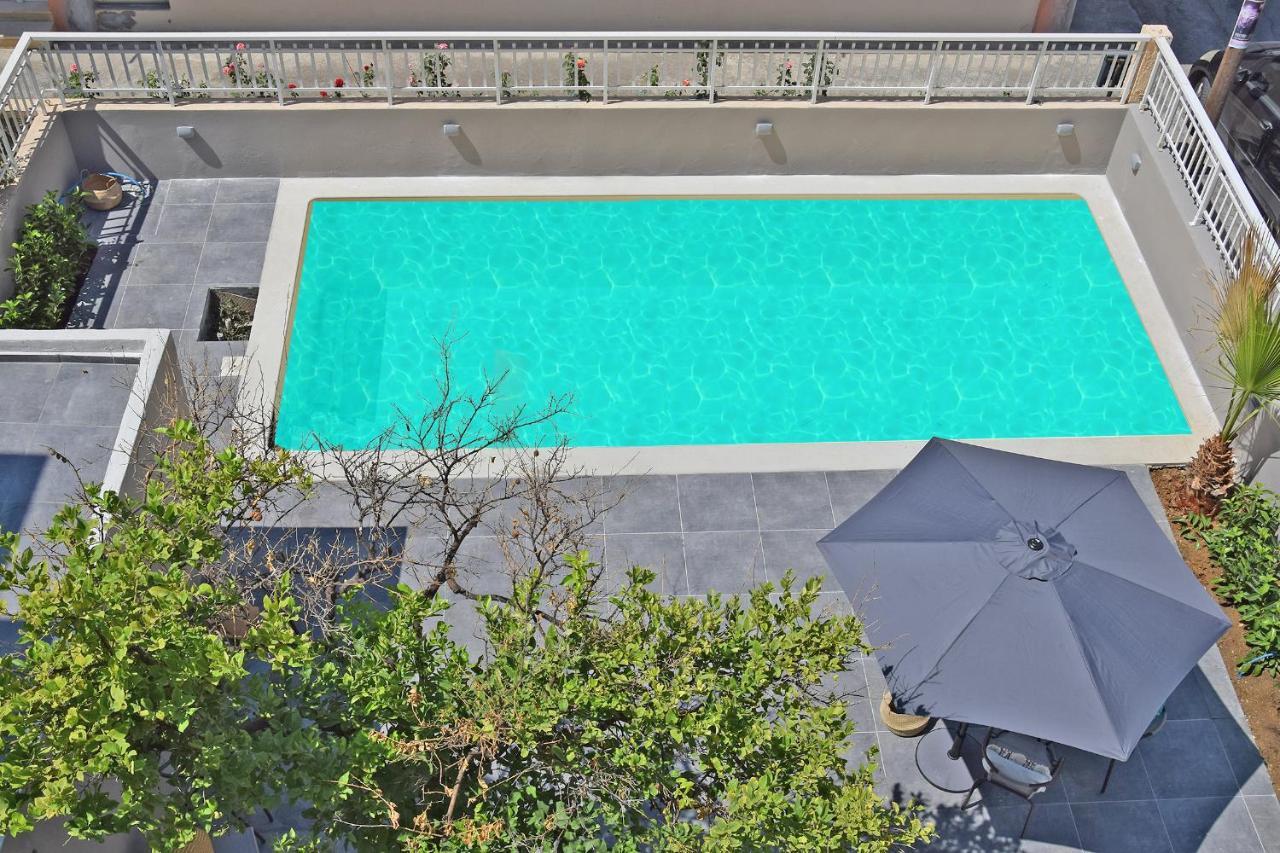 Cretesuites - Urban With Pool - 500m To The *