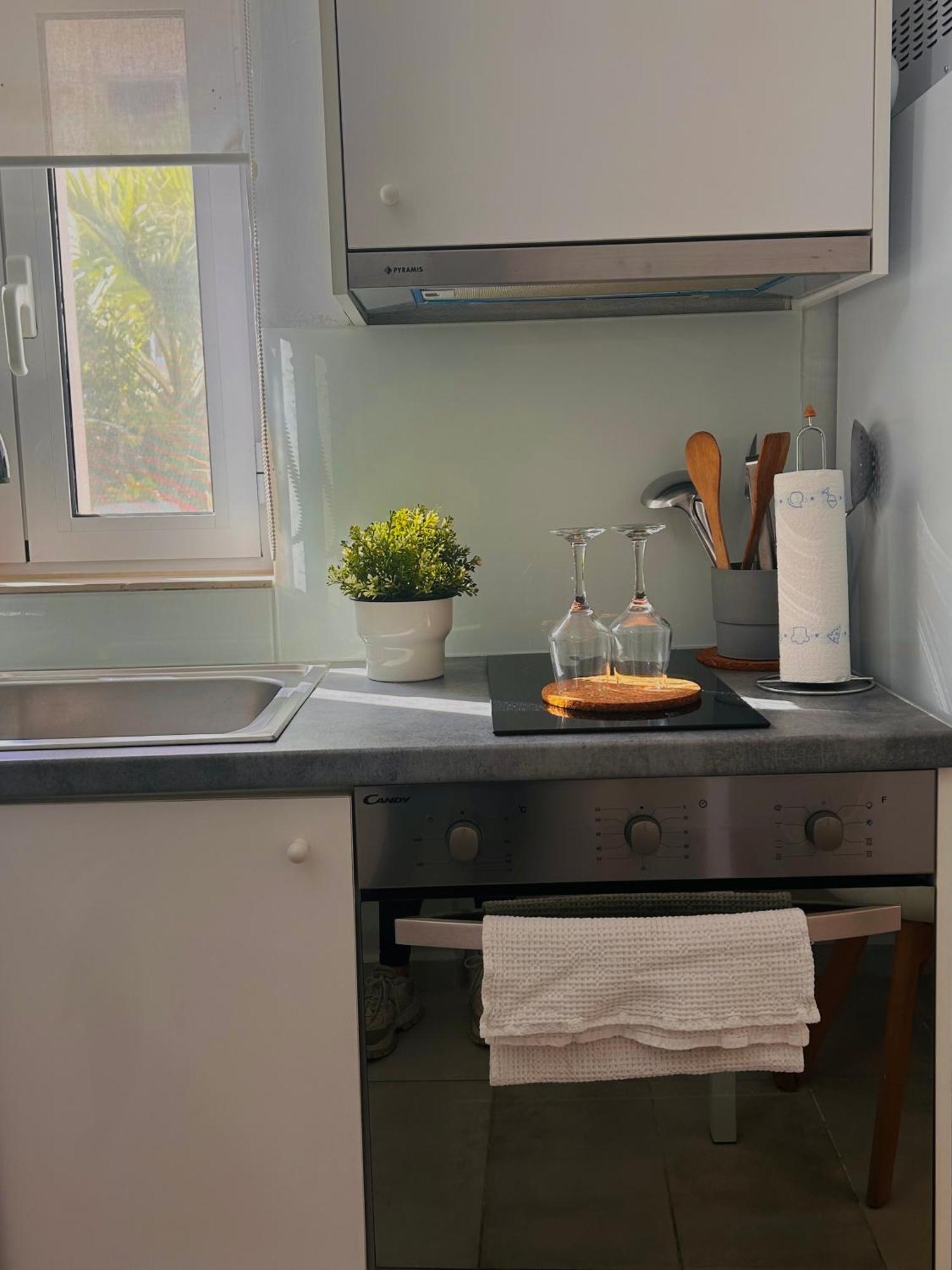 Cretesuites - Urban With Pool - 500m To The * Rethymno (Crete)