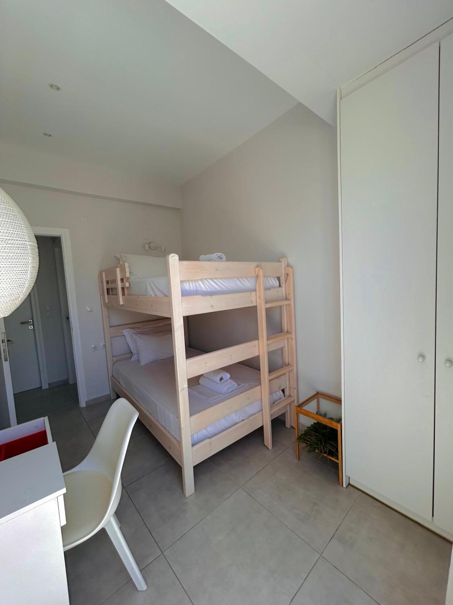 Cretesuites - Urban With Pool - 500m To The Apartment