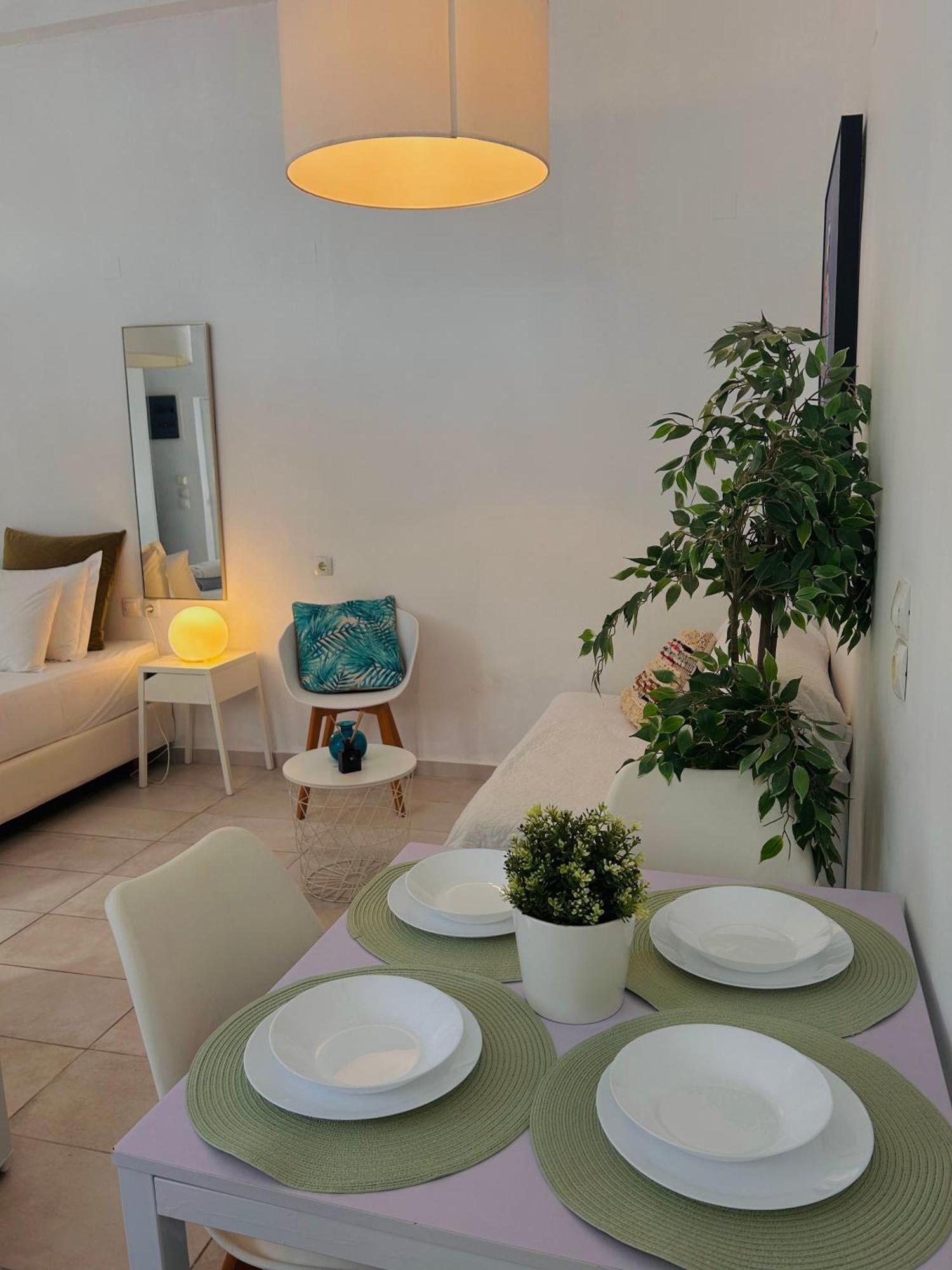 Apartment Cretesuites - Urban With Pool - 500m To The Rethymno (Crete)