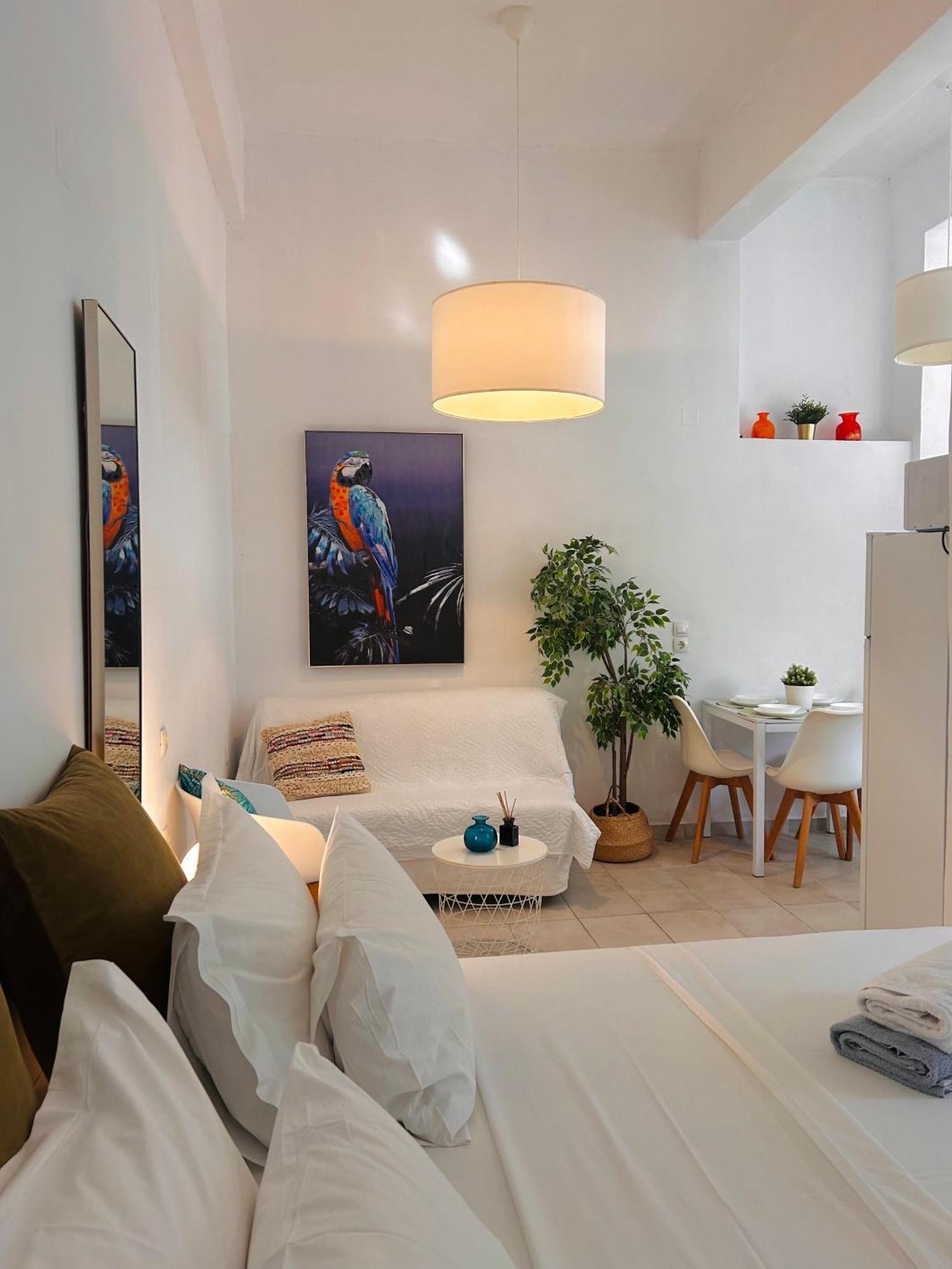Cretesuites - Urban With Pool - 500m To The Rethymno (Crete)