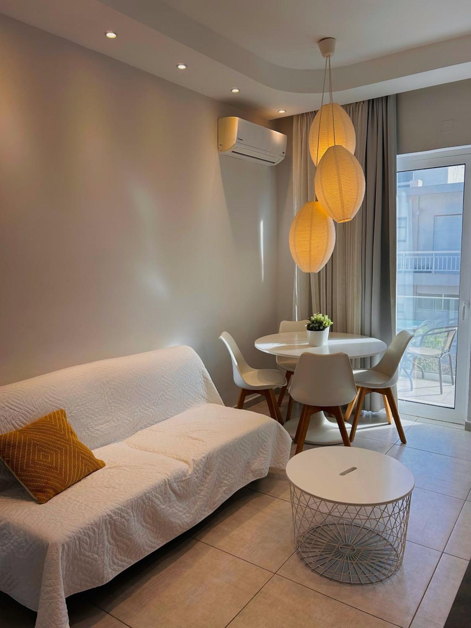 Cretesuites - Urban With Pool - 500m To The Apartment